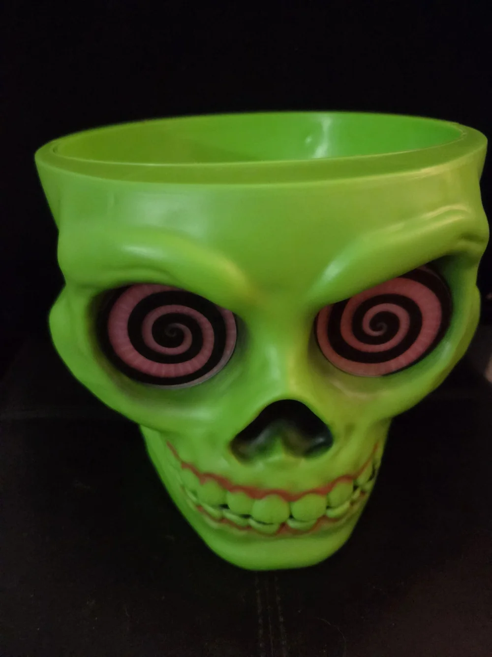 Green Target Candy Bowl  Skull Halloween Moving Eyes